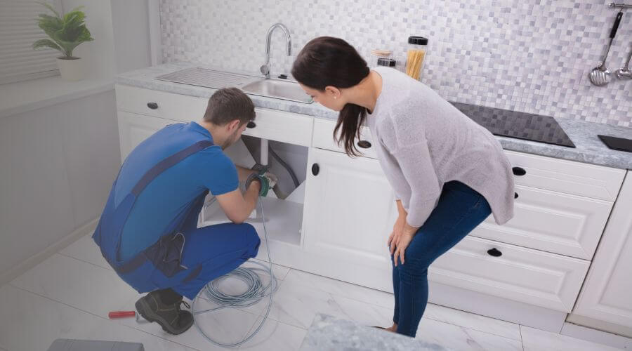 Expert burst pipe repair services in Oak Brook, IL